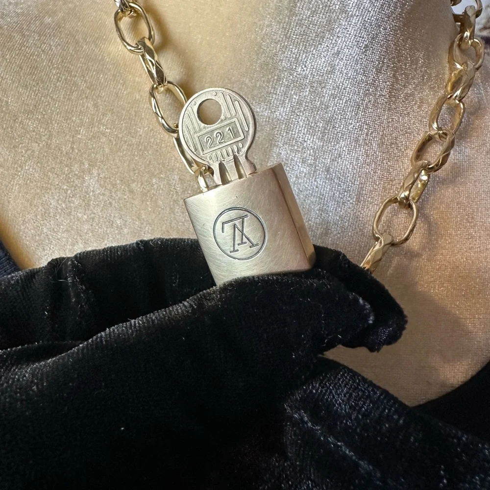 Authentic Rare Vintage Louis Vuitton Lock & Key #221 on Gold Necklace